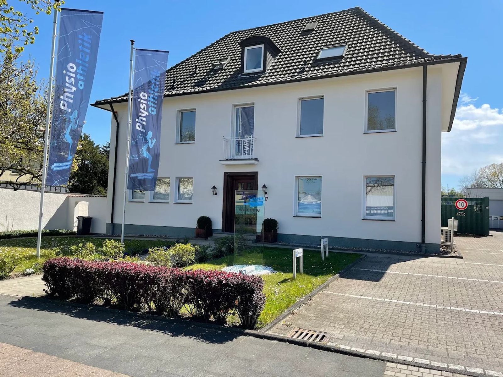 Praxisgebäude Physioathletik, Im Esch 17 in Witten